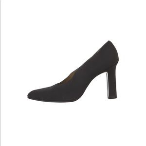 Yves Saint Laurent Black Heels